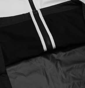Nike-Windbreaker-Women-–-White-Blackd-1-291x300 Nike Windbreaker Women – White Blackd